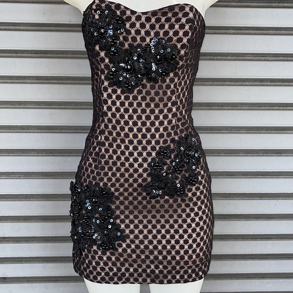 French Connection Black Sequin Floral Lace Nude Lining Strapless Dress Size 6